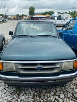 E03 1997 Ford Ranger 1FTCR14A8VPA17266 Green Police