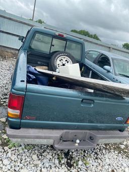 E03 1997 Ford Ranger 1FTCR14A8VPA17266 Green Police
