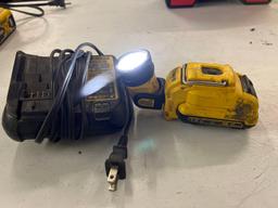 DeWalt 12v Light, battery and charger
