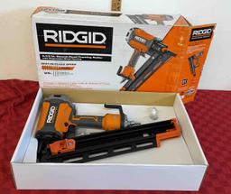 Ridgid 3-1/2? Round-Head framing nailer ( new untested)