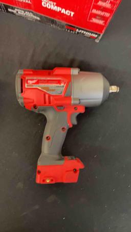 Milwaukee M18 High torque 1/2 Impact wrench kit / friction ring (tested works)