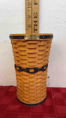 Longaberger Basket , Collector club J.W. collection miniature 2000?S Edition