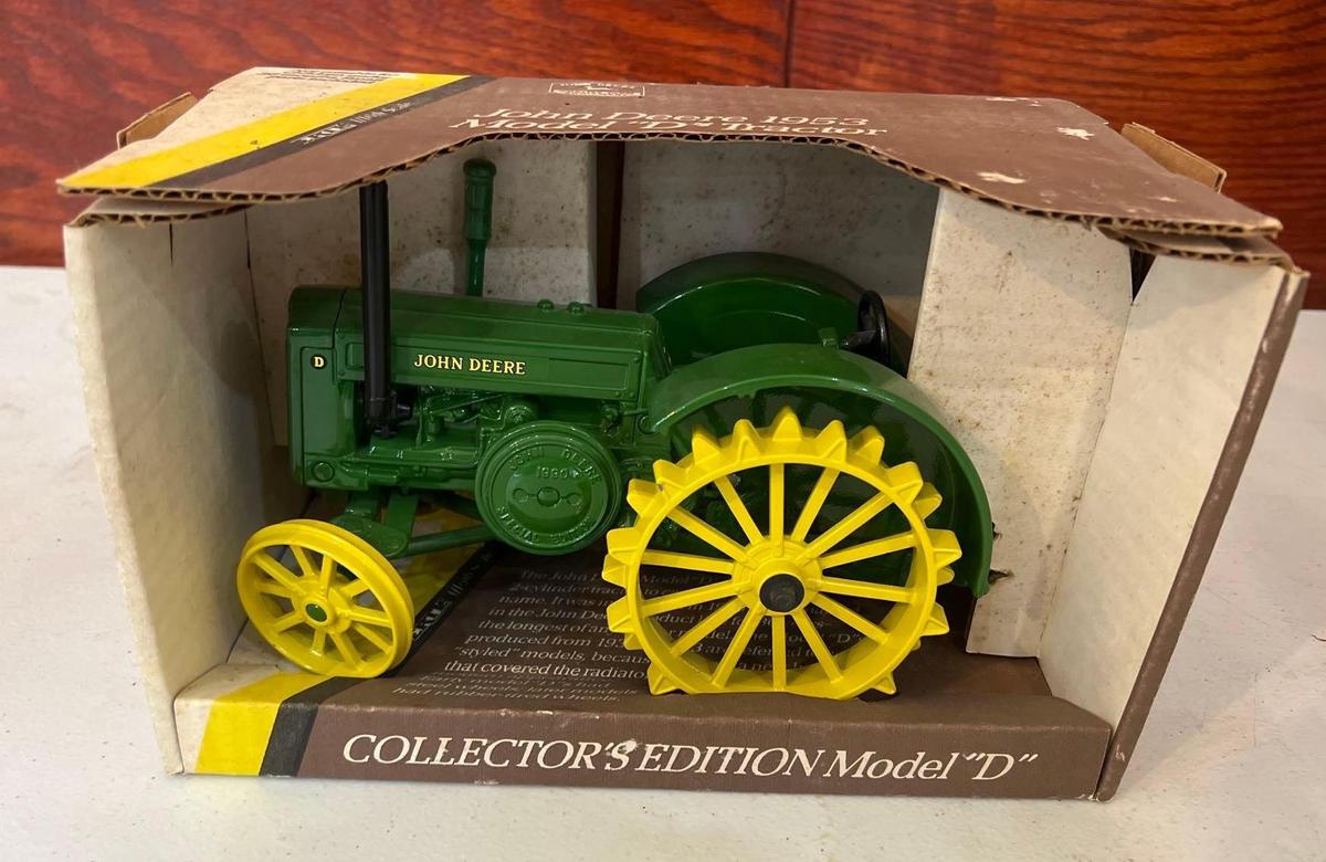 John Deere 1953 Model ?D? 1/16 Scale