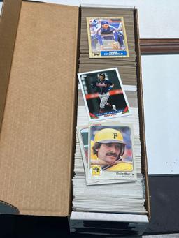 Lot of unchecked baseball