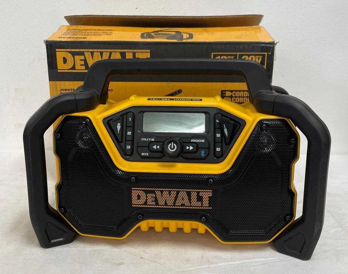 DeWalt Bluetooth radio 12V/20V max (dual Proxibid