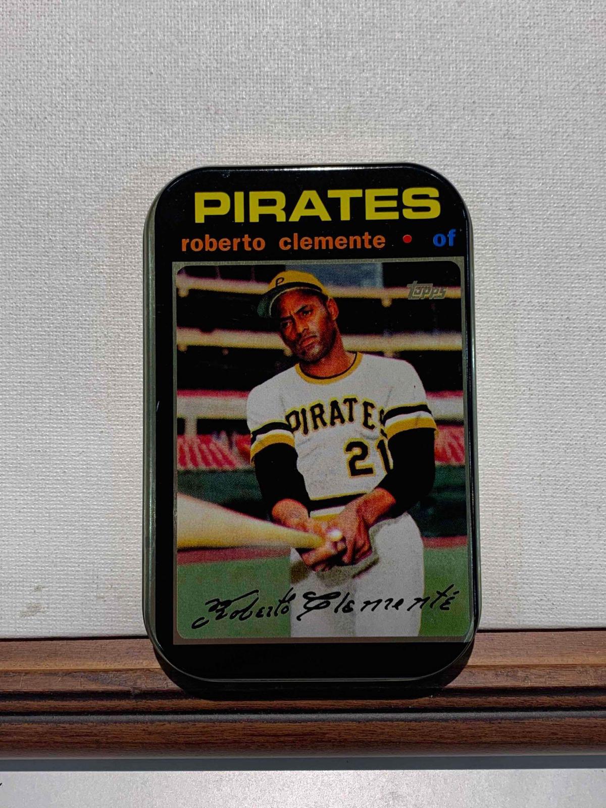 1998 Topps Robert Clemente card tin