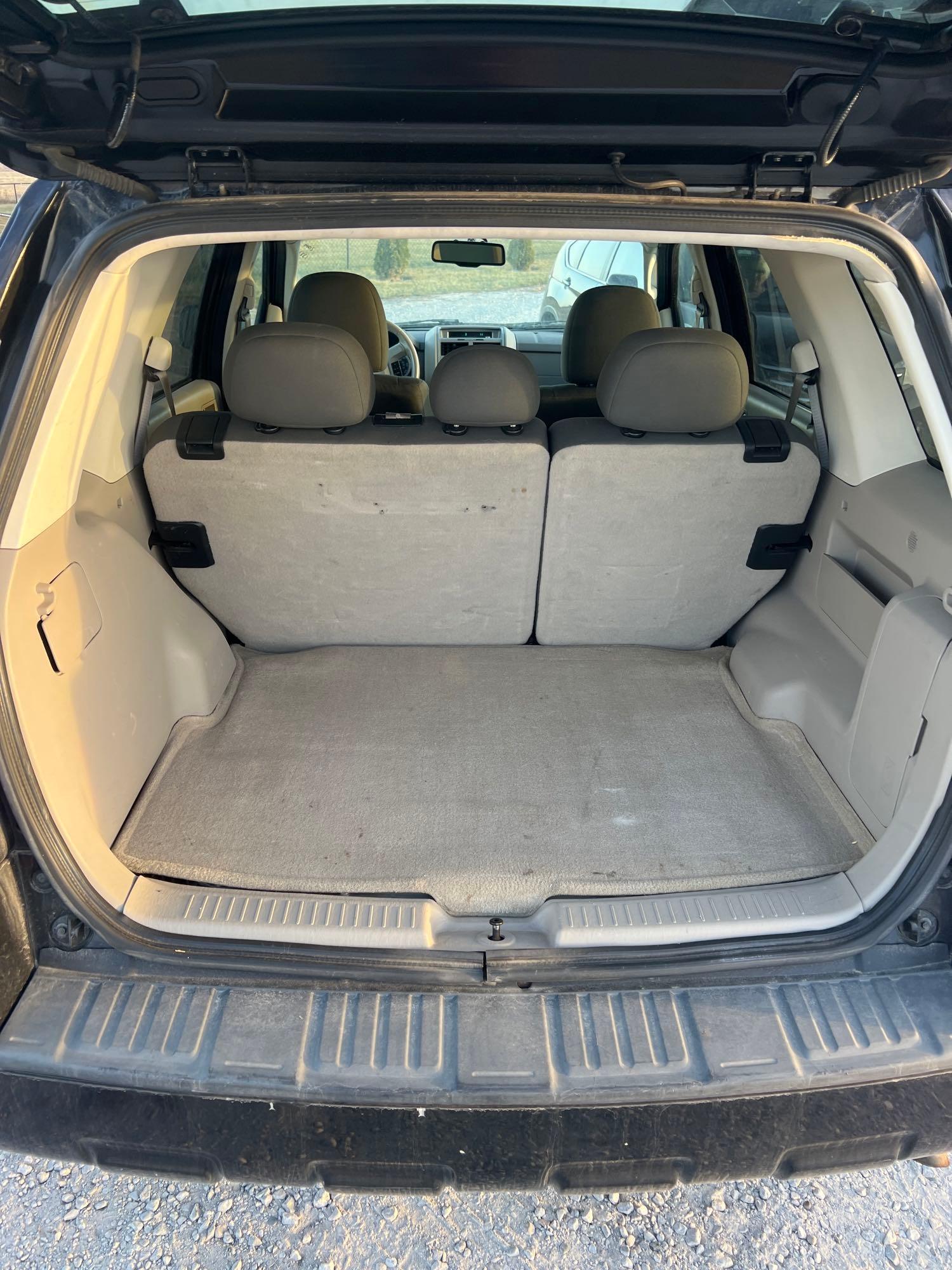 99921-2009 Ford Escape Hybrid 132k Miles Runs and Drives
