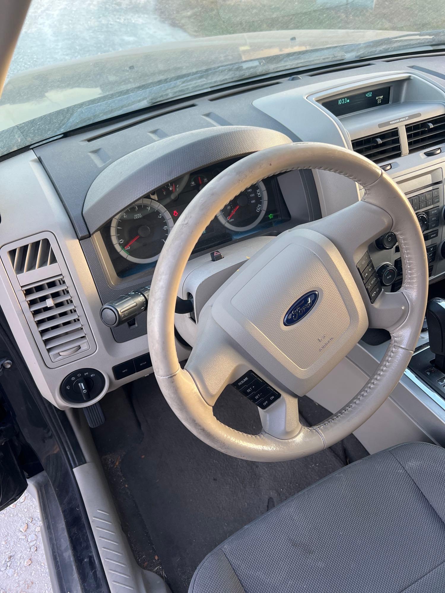 99921-2009 Ford Escape Hybrid 132k Miles Runs and Drives