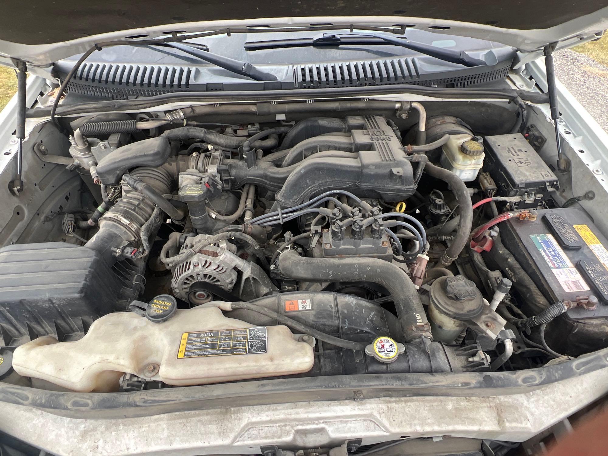 47434-2010 Ford Explorer XLT 4x4 129xxx miles run and drives