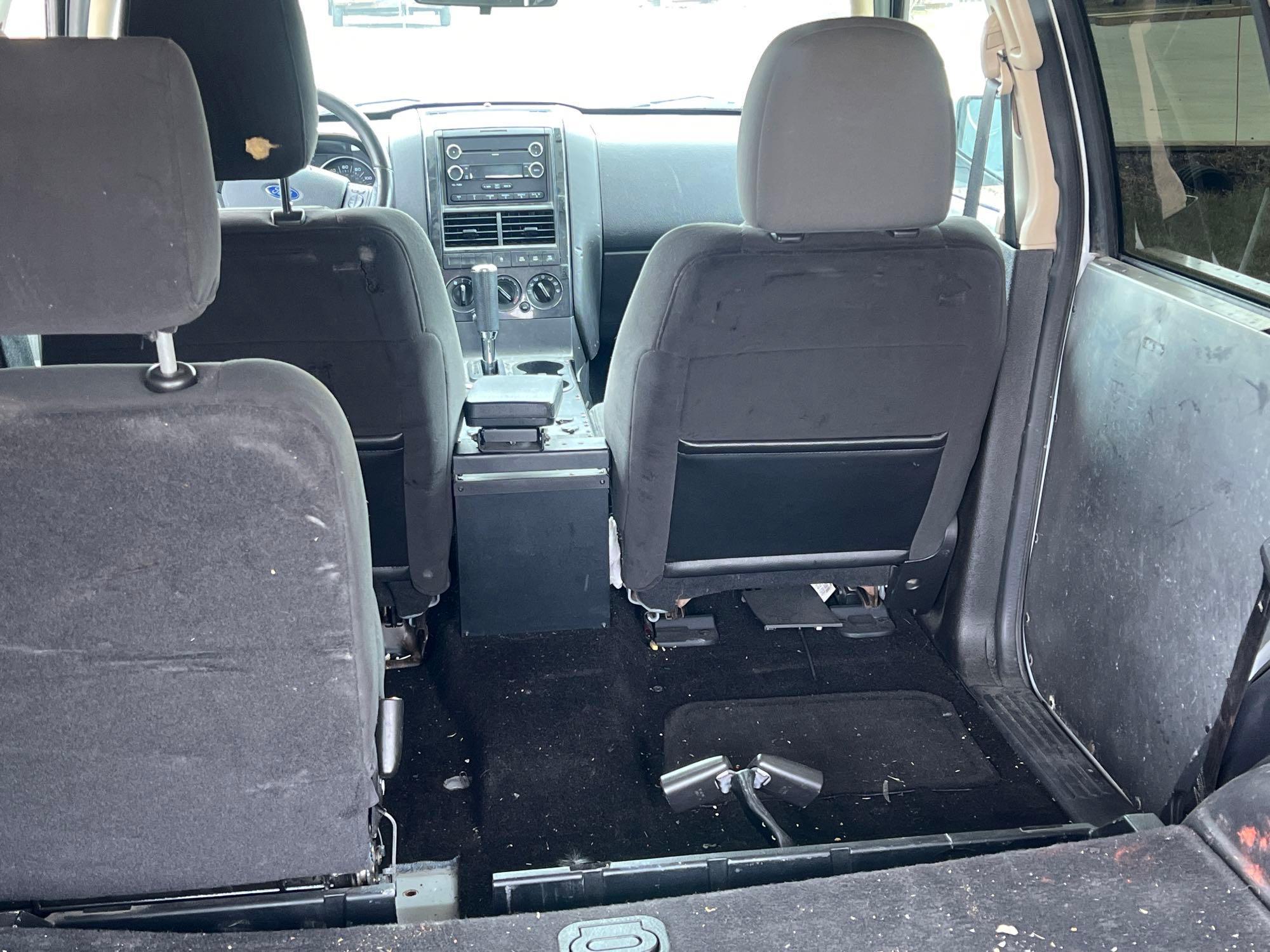 47434-2010 Ford Explorer XLT 4x4 129xxx miles run and drives