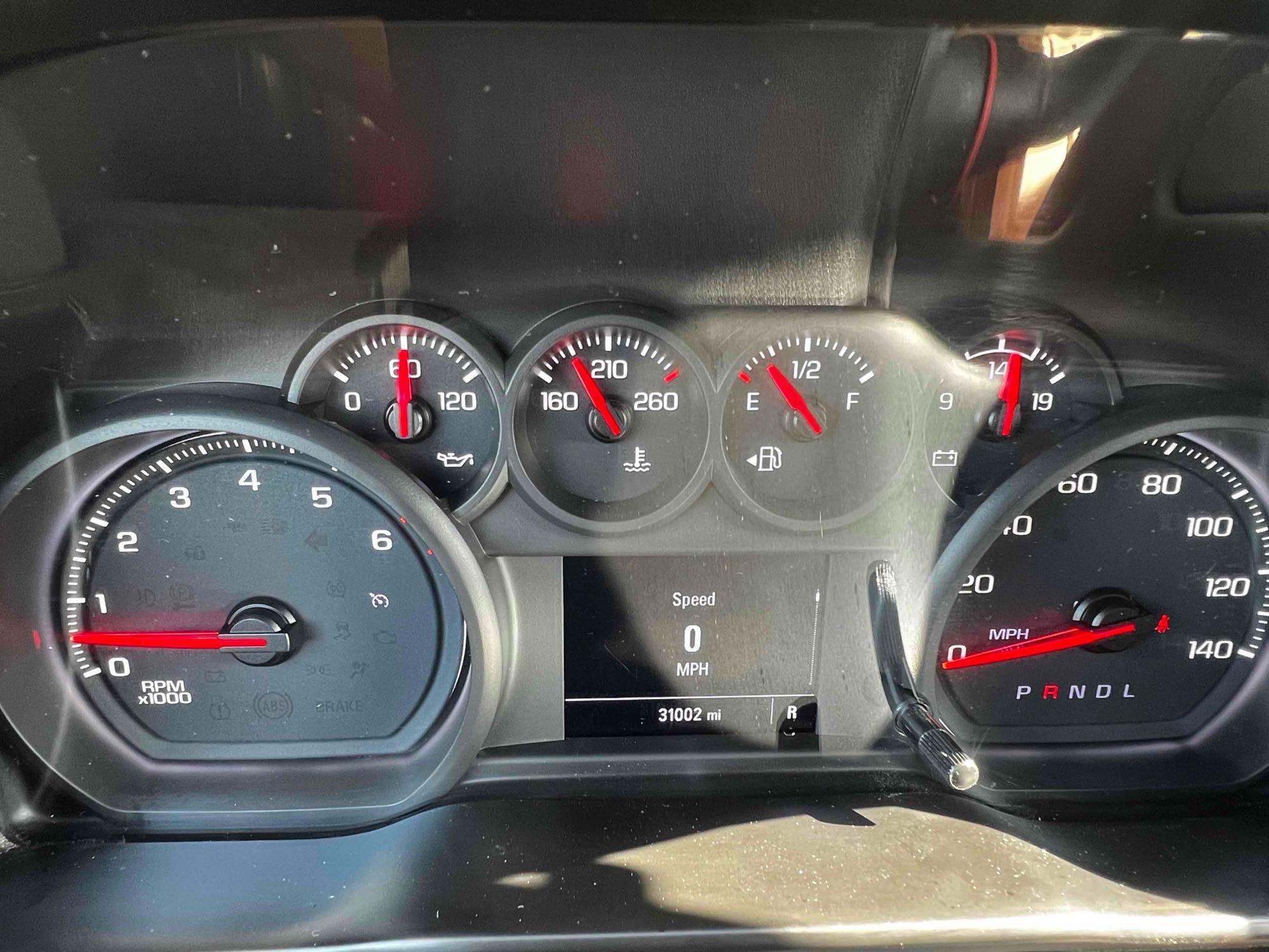 LOW MILES-2020 Chevy Silverado Reg WT 2wd 4.3 eco tech v6 31,000 mile s