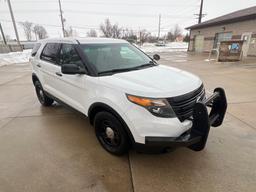 8483-2013 Ford Explorer AWD Police Interceptor 178k miles Runs and Drives as it should
