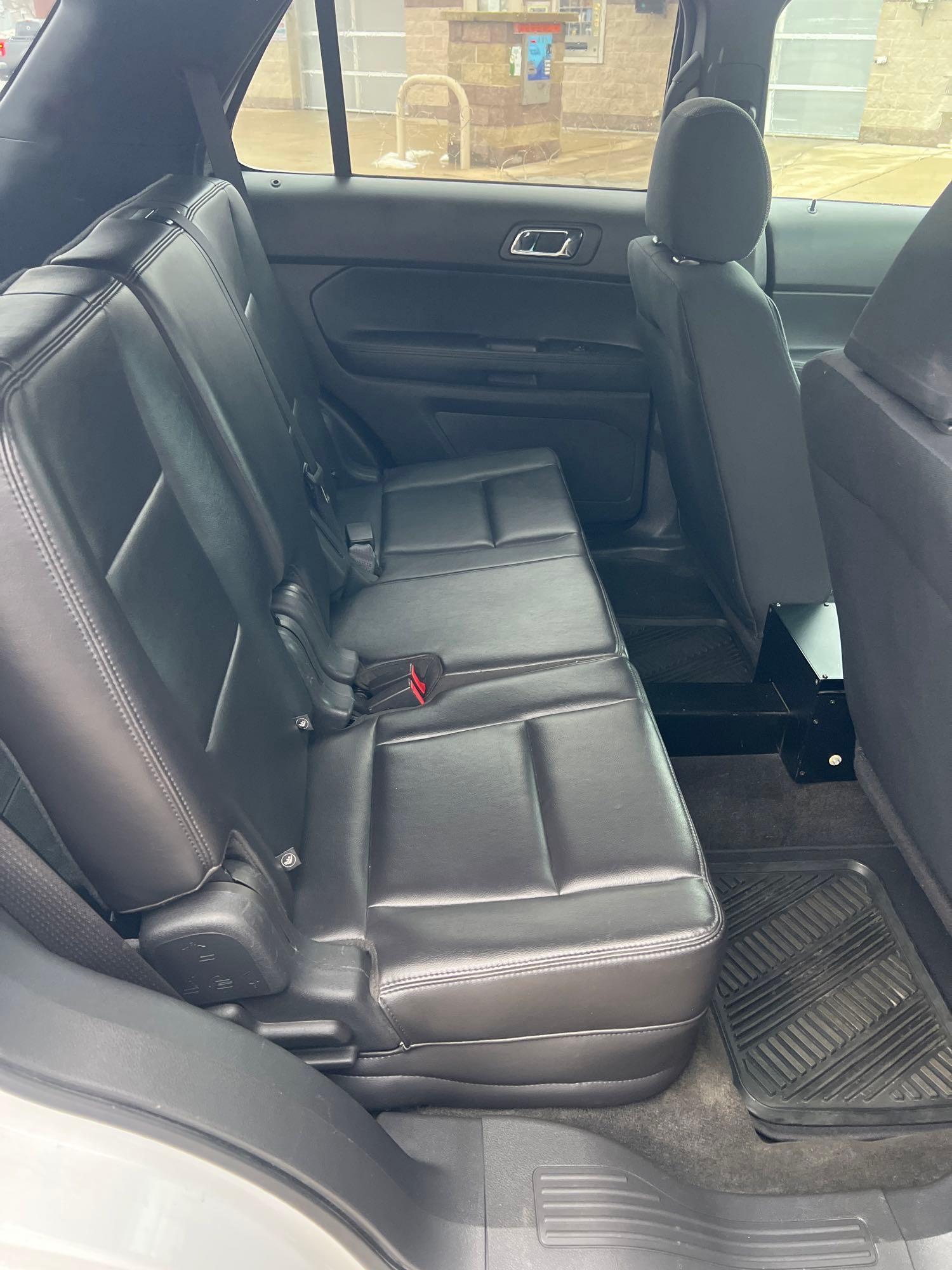 8483-2013 Ford Explorer AWD Police Interceptor 178k miles Runs and Drives as it should