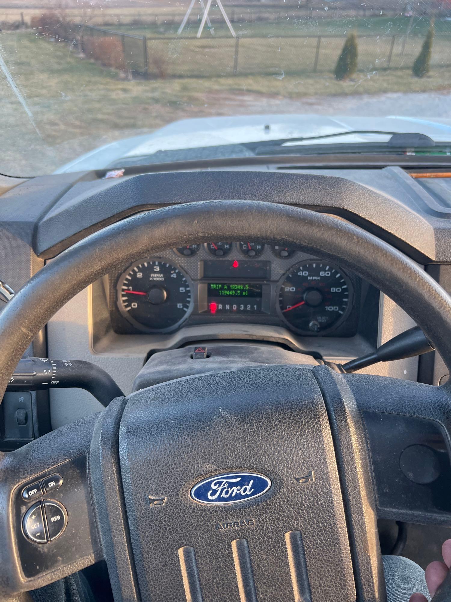 62668-2008 Ford F-250 XLT 4x4 with 119k miles Tommy Gate and Plow mounts