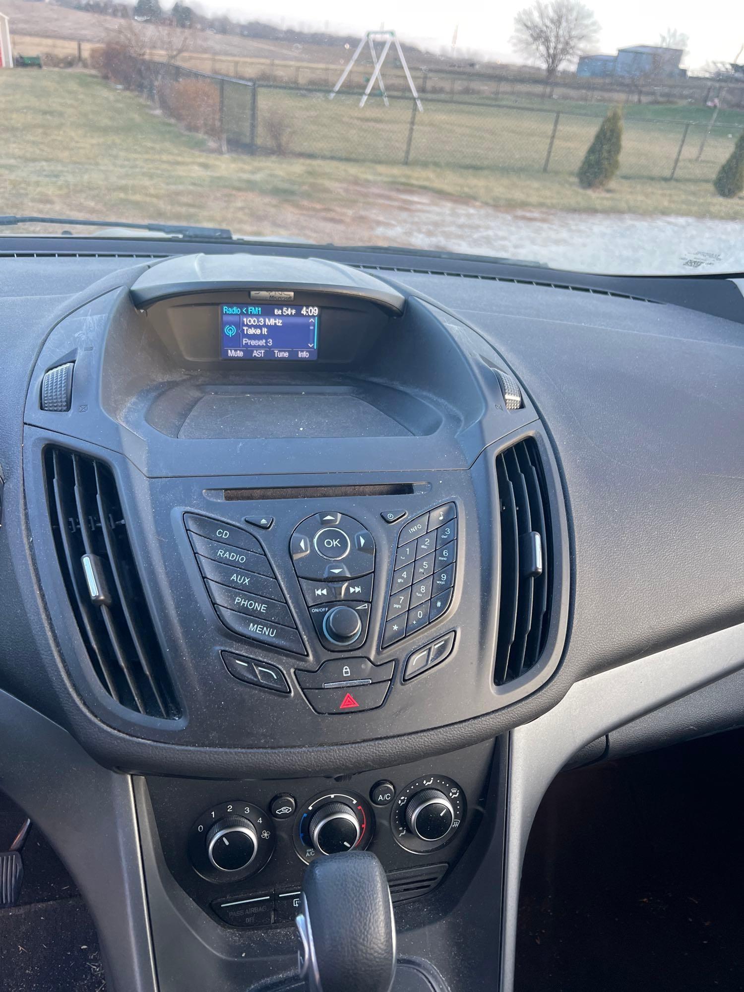 24773-2013 Ford Escape 142k miles runs and drives