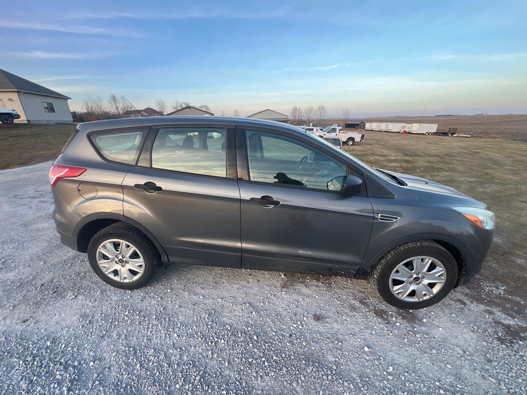 24773-2013 Ford Escape 142k miles runs and drives