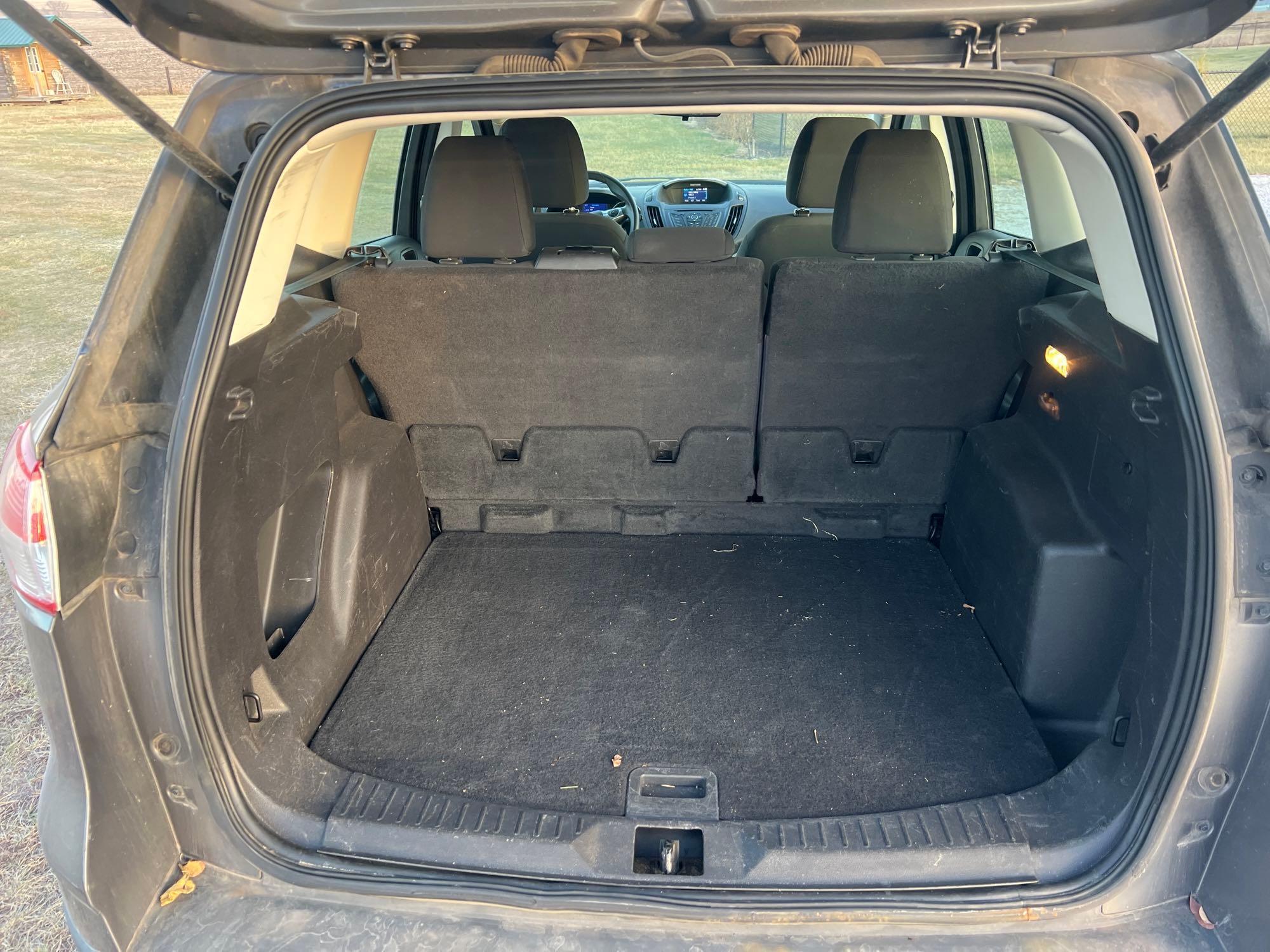24773-2013 Ford Escape 142k miles runs and drives
