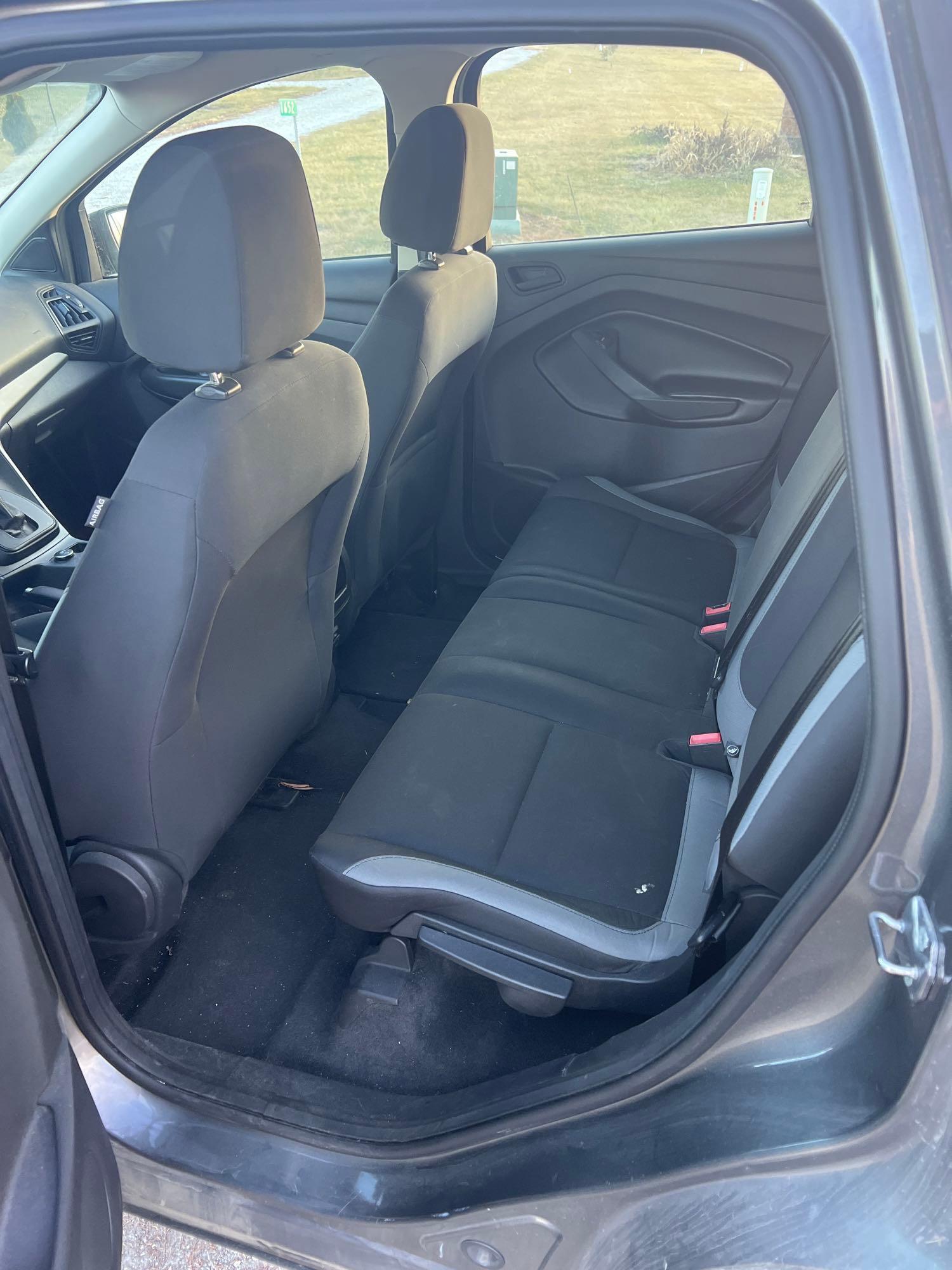 24773-2013 Ford Escape 142k miles runs and drives