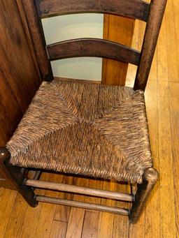 SMALL RUSH BOTTOM LADDER CHAIR