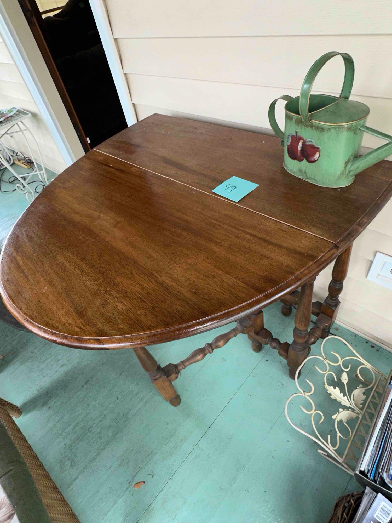 VERY NICE COMPACT OVAL DROPLEAF TABLE