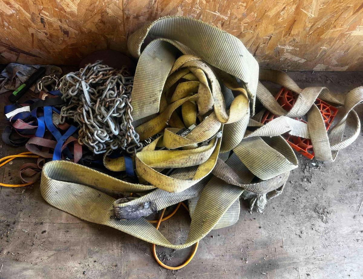 Lot Chain, and straps