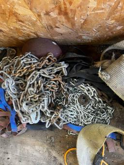 Lot Chain, and straps