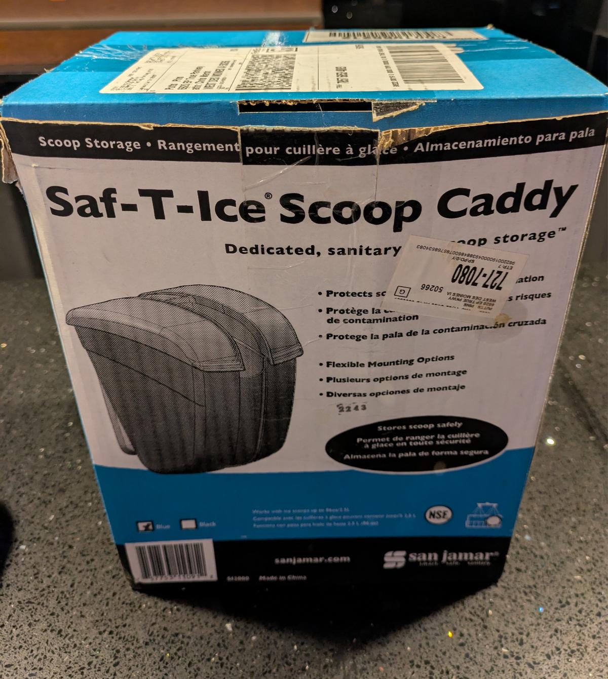 Ice scoop caddy