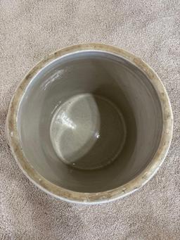 Red Wing 10 gallon crock with handles Stoneware