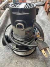 Porter Cable Model 690LR Router