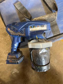 Graco ultra handleless handheld sprayer uses 20v DeWaltwith case