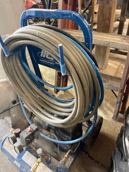 Marshalltown Duoflex model HC125A air compressor with hopper