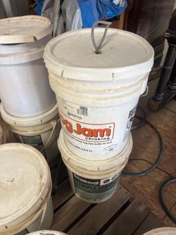 Log Jam - Chinking, plus cleaner various qualities in buckets