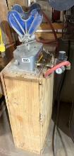 Central pneumatic air paint shaker