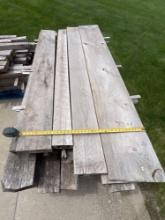pallet of approx 25 beams/ barn beams various sizes see pics