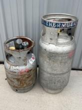 2 propane tanks
