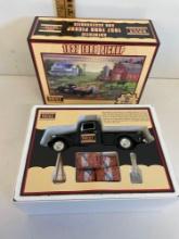 Kent authentic 1937 Ford pickup and accessories