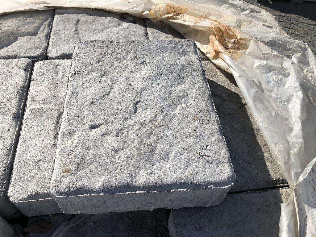 Dominion "Cascade Blend" Slate Stones