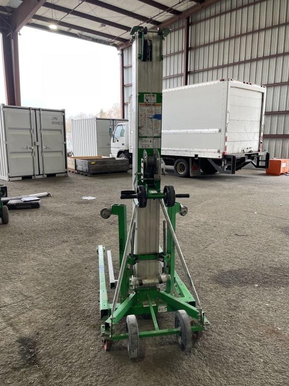 2012 Genie SLC-18 Material Lift