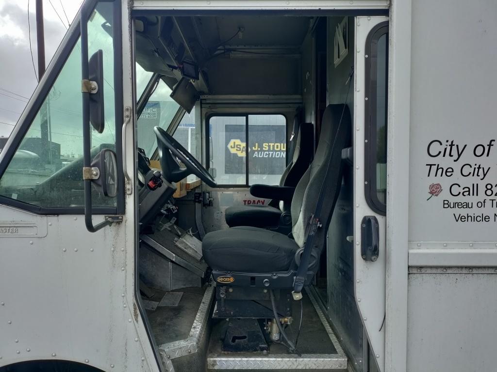 2003 Freightliner MT45 Step Van