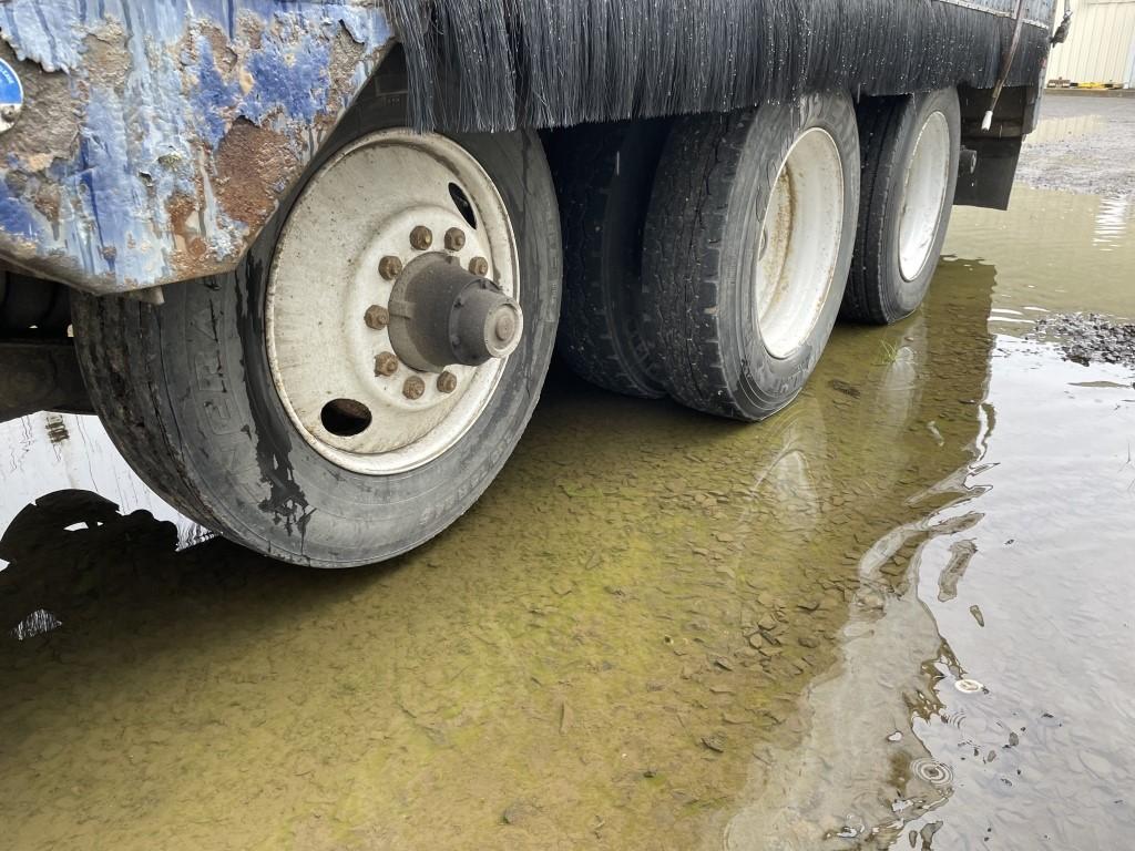 1997 Peerless 53' Possum Belly Refuse Trailer