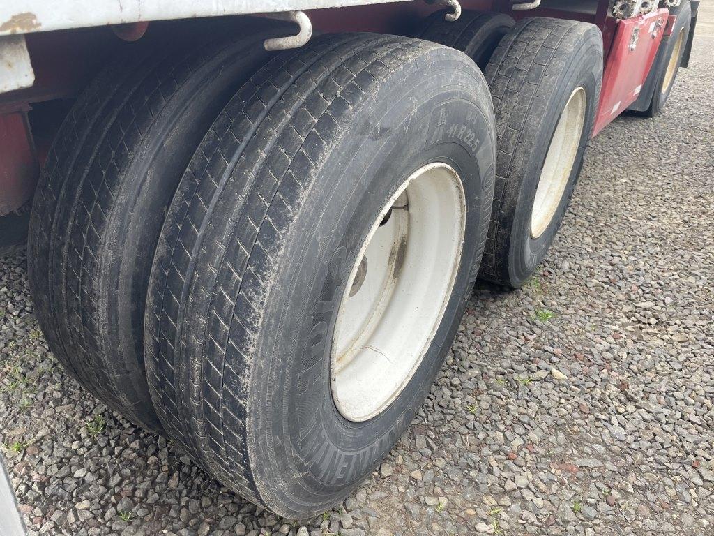 1973 Utility Tri-Axle Flatbed Pup Trailer