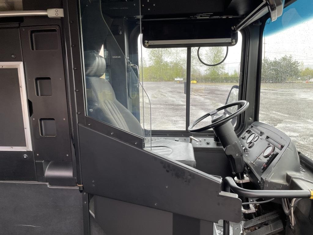 2003 New Flyer D40LF 40' Transit Bus