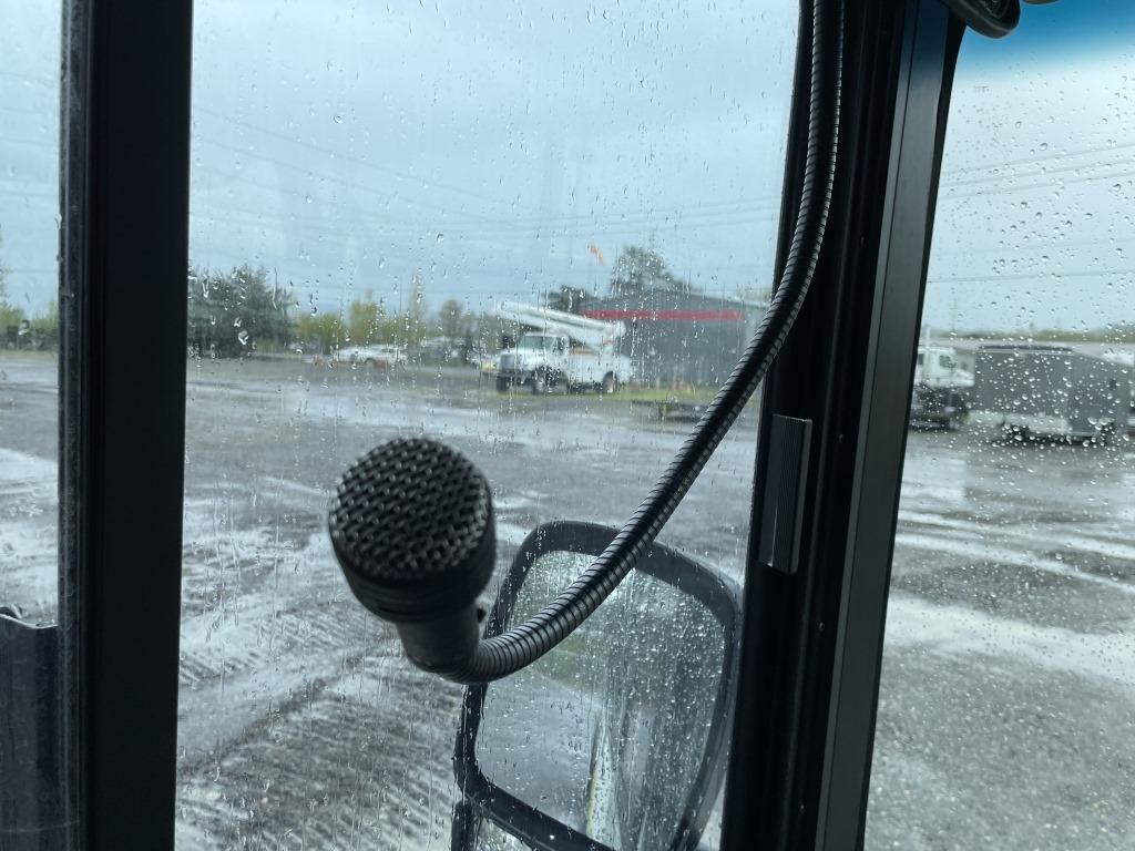2003 New Flyer D40LF 40' Transit Bus