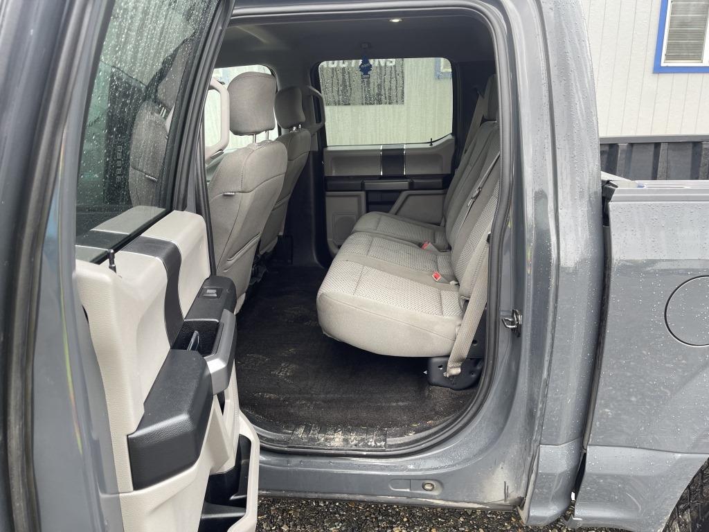 2017 Ford F150 XLT 4x4 Crew Cab Pickup