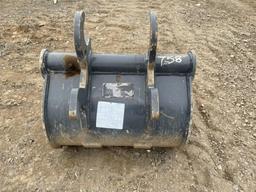 2017 John Deere 18" HD Dig Bucket