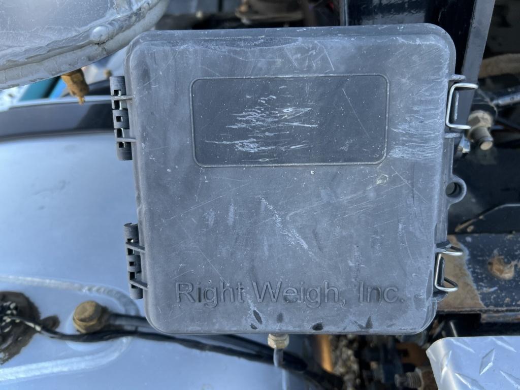 2013 Mack CXU613 Tri-Axle Truck Tractor
