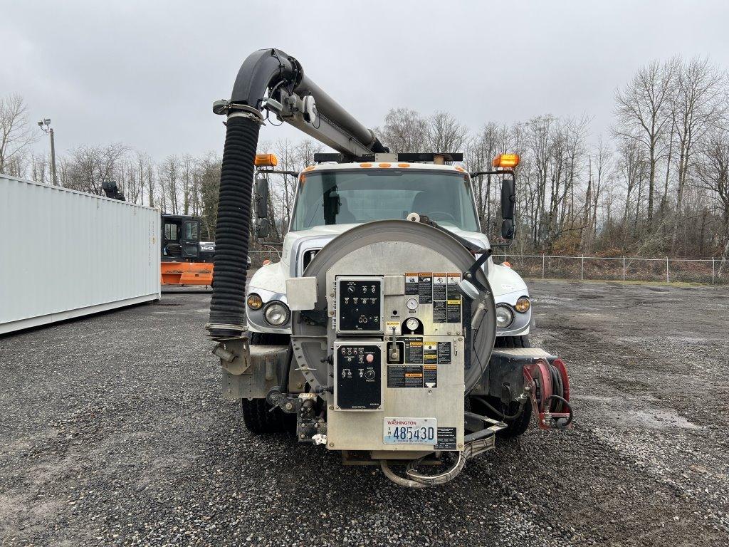 2011 Vactor 2100 Plus Vacuum Truck