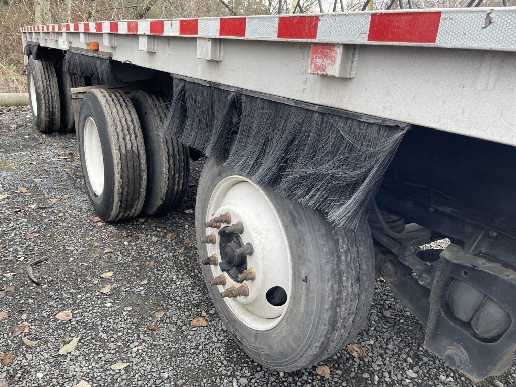 1996 Wilson CF-900 48' Tri-Axle Flatbed Trailer