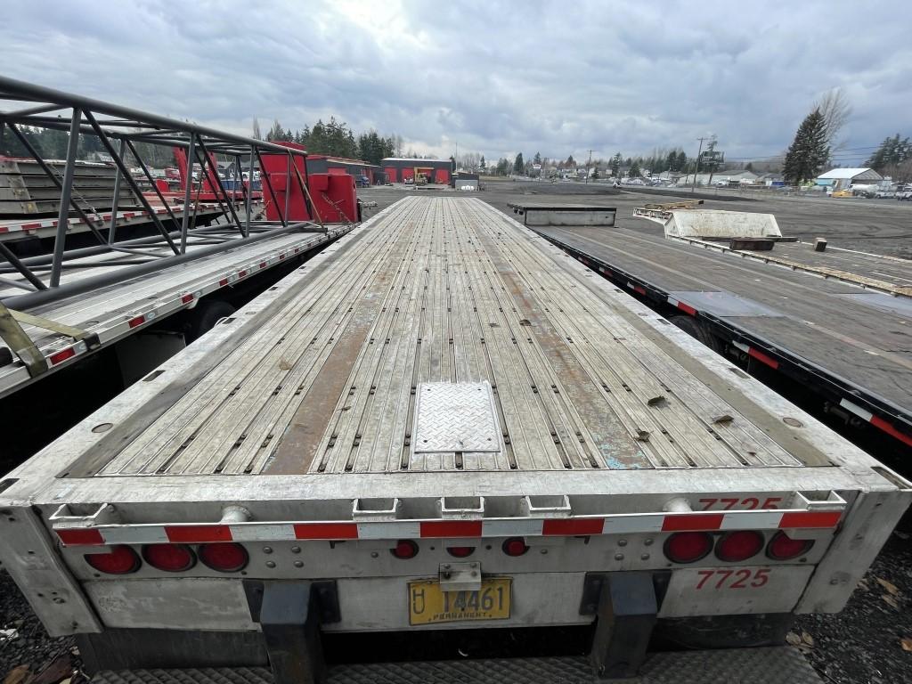 1996 Wilson CF-900 48' Tri-Axle Flatbed Trailer