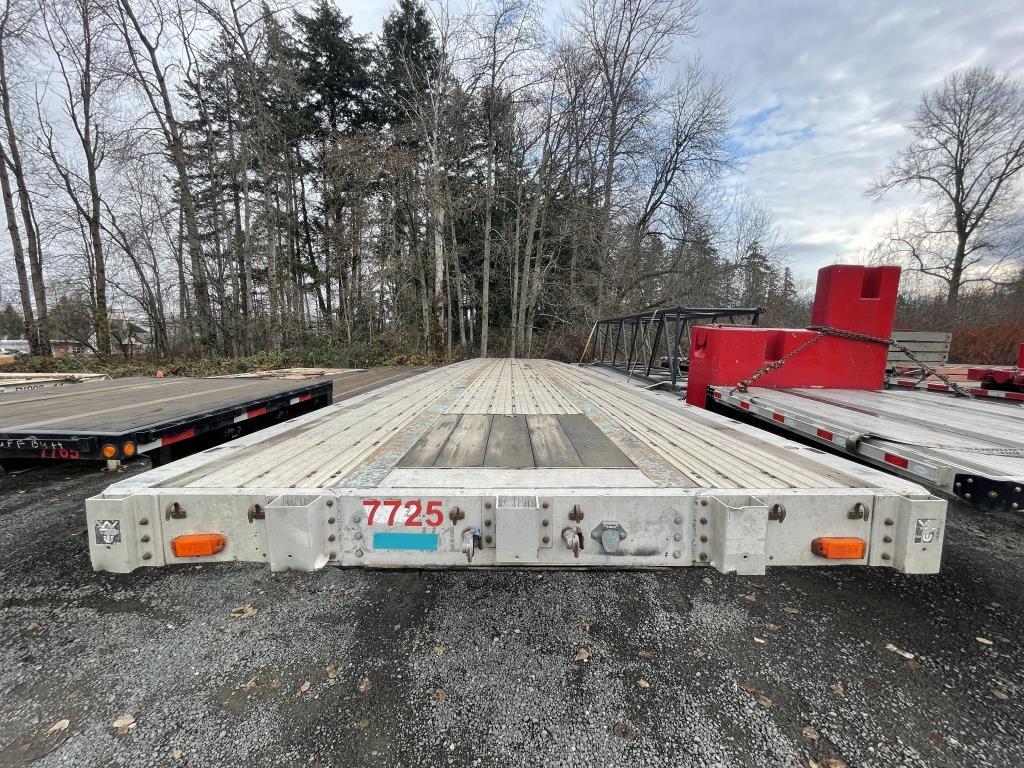 1996 Wilson CF-900 48' Tri-Axle Flatbed Trailer